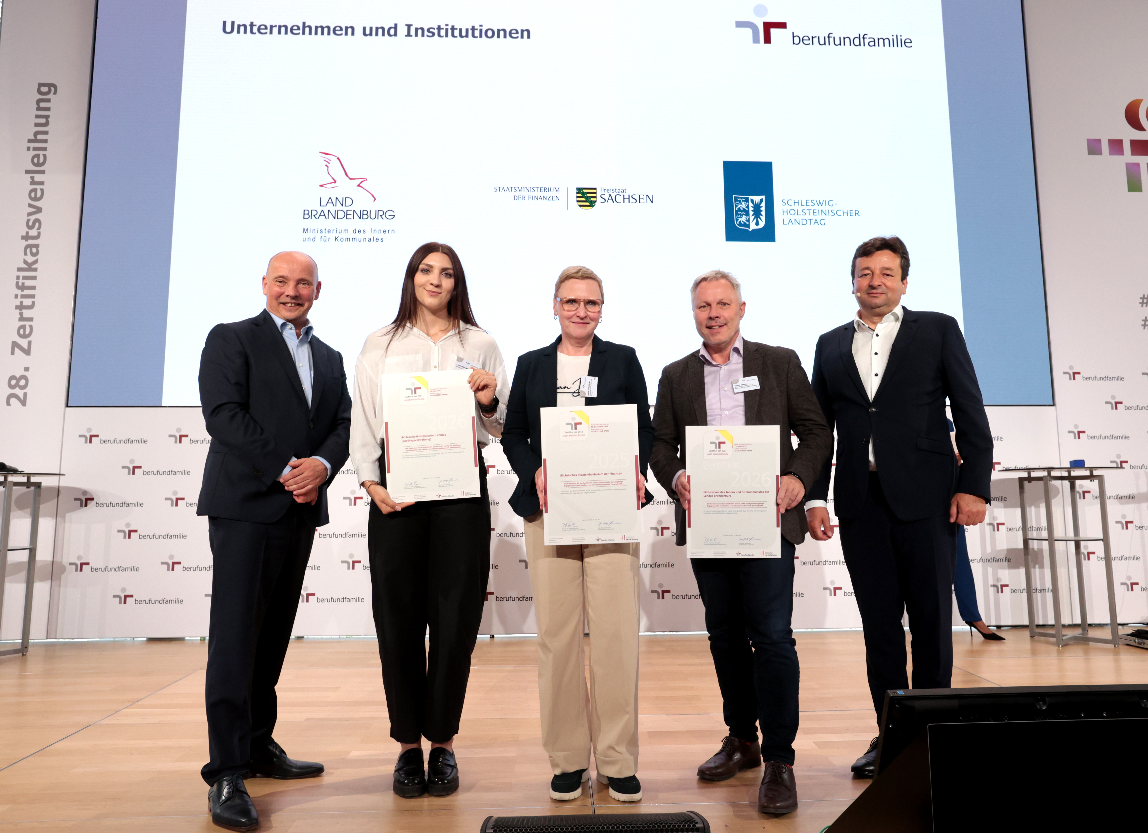Ministerium des Innern und für Kommunales des Landes Brandenburg, Sächsisches Staatsministerium der Finanzen, Schleswig-Holsteinischer Landtag