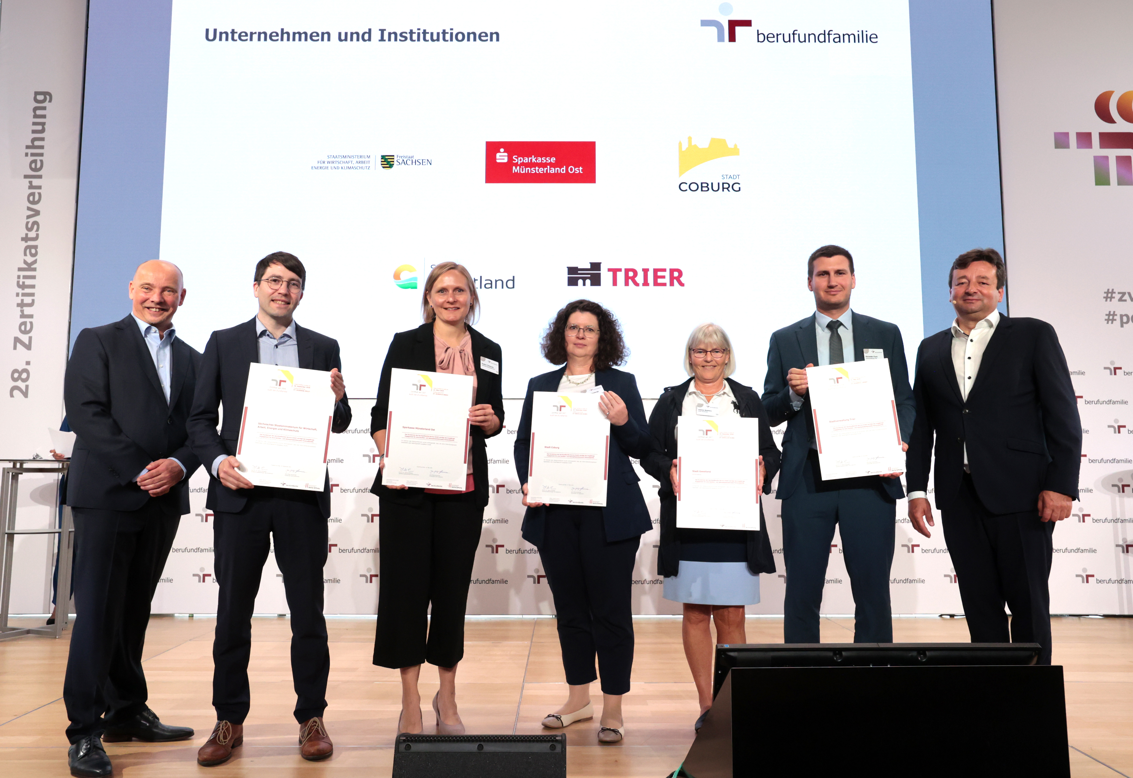 Landratsamt Donau-Ries, Magistrat der Stadt Bremerhaven – Verwaltung einschl. Wirtschaftsbetriebe, Modehaus Schulte GmbH, PERSO PLANKONTOR GmbH – einschl. Perso Plankontor Nord GmbH