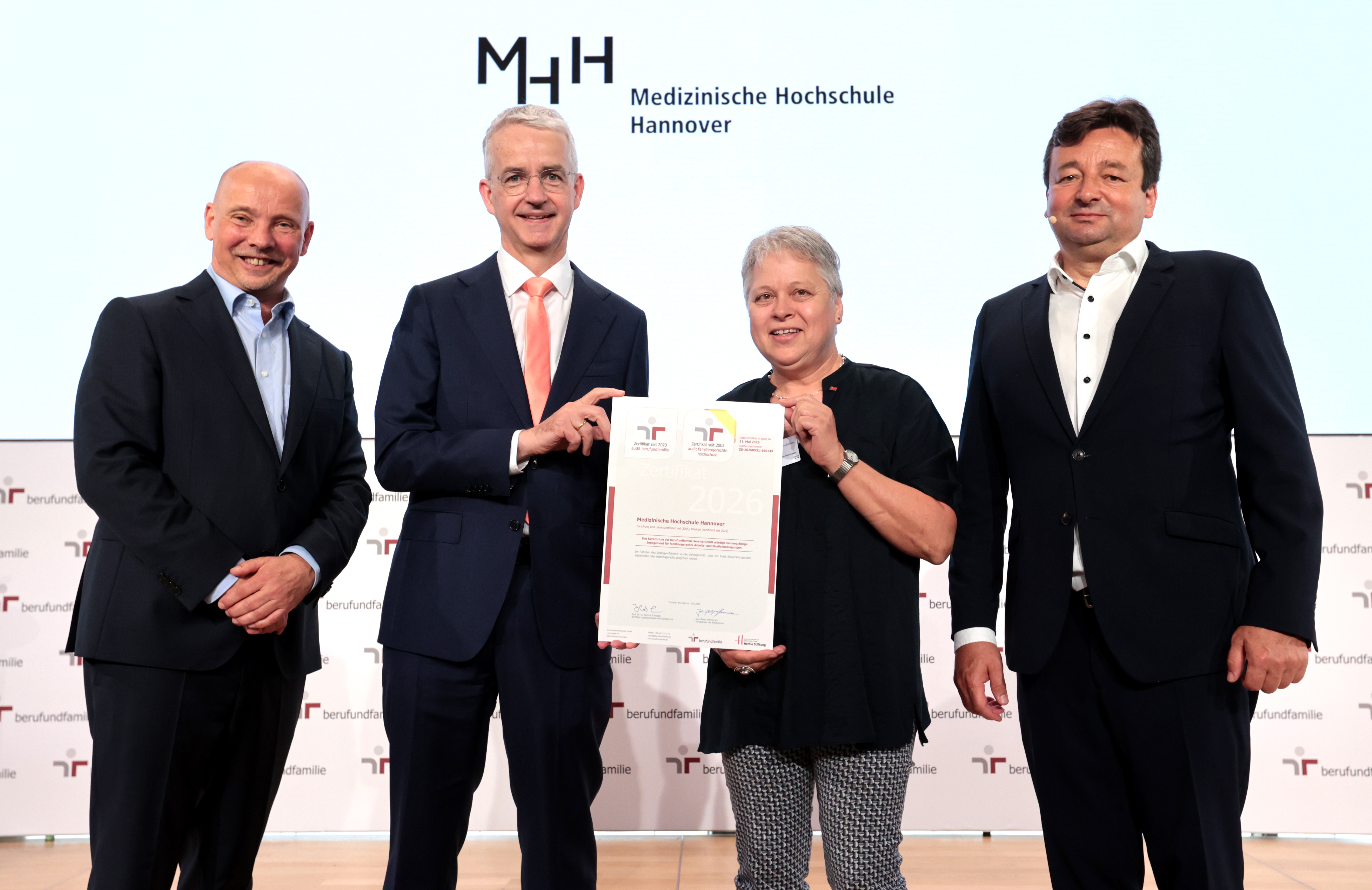 Medizinische Hochschule Hannover (Forschung und Lehre (zertifiziert seit 2005), Kliniken (zertifiziert seit 2023)) – mit dem 8. Zertifikat zum audit familiengerechte hochschule